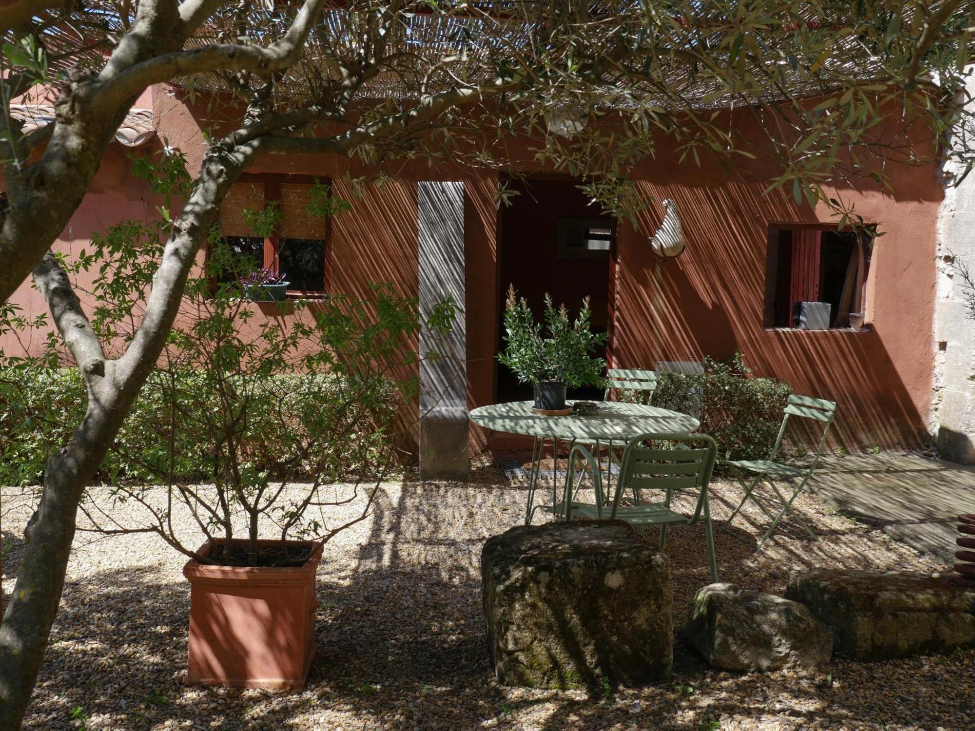 La Mazade De Saint Mamert Екстериор снимка